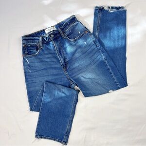 abercrombie & fitch | size 27 curvy | distressed high rise straight leg jeans